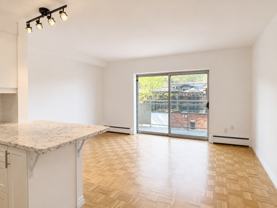 65 Charlton Avenue West #505 - Photo 1 of 1