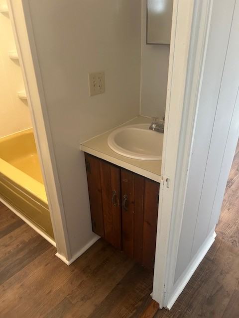 1018 Chestnut Rd - Photo 5 of 10