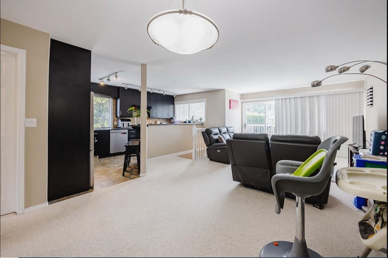 45821 Thomas Road - Photo 2 of 16