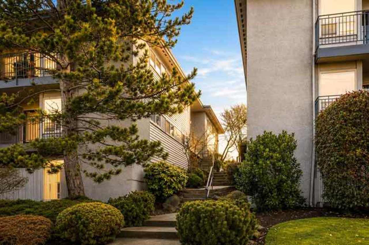2720 14th Ave S #3 - Photo 2 of 50