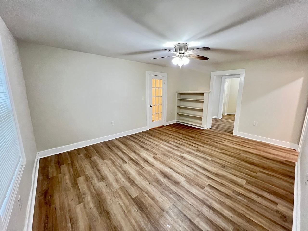 308 N Washington St - Photo 2 of 14