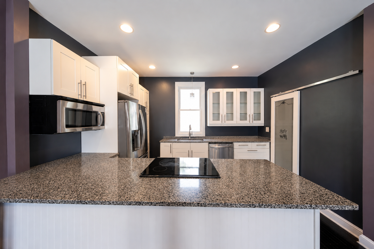 1414 Xerxes Ave N #1 - Photo 5 of 40