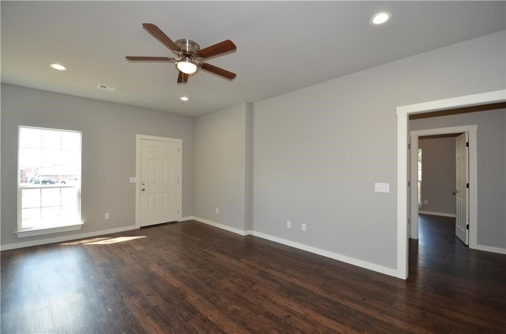 311 Copper Oaks Dr - Photo 2 of 14