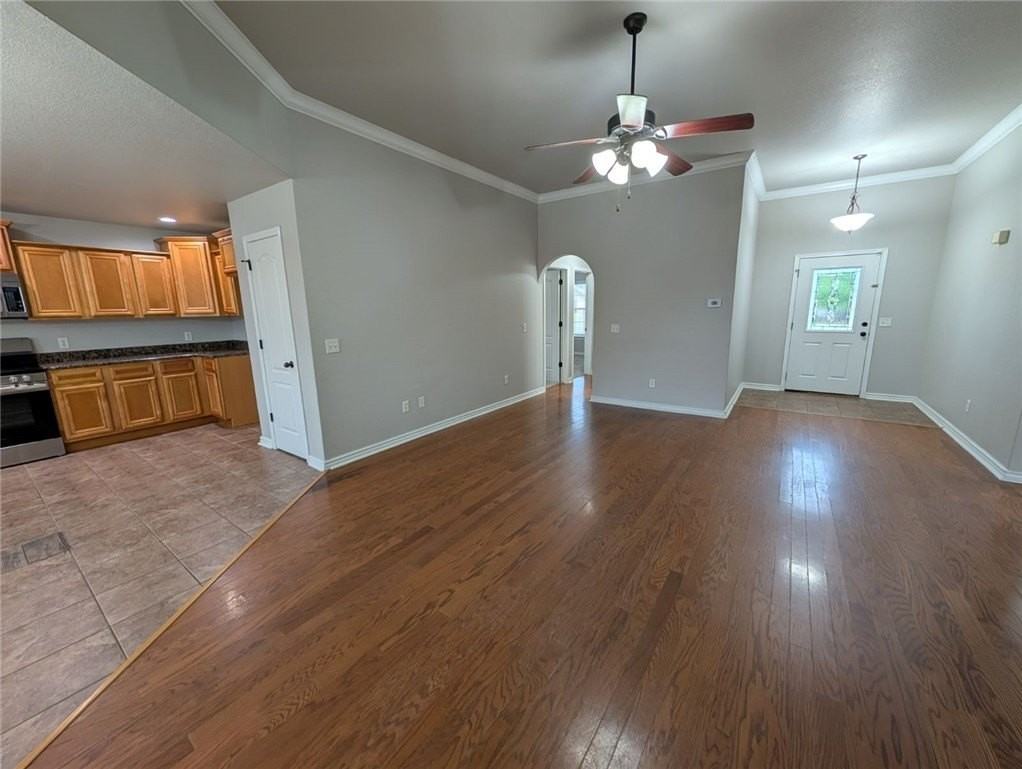 6002 S 38th St - Photo 4 of 18