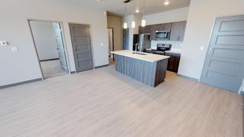 featured image of 3305 Aurora Ave