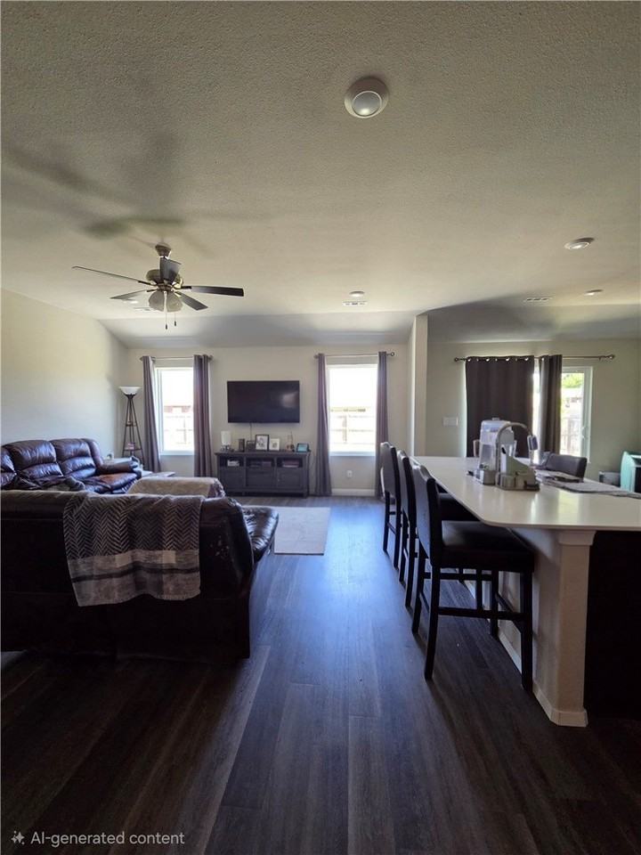 2750 W Obsidian St - Photo 2 of 15