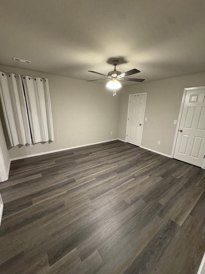 2750 W Obsidian St - Photo 6 of 15
