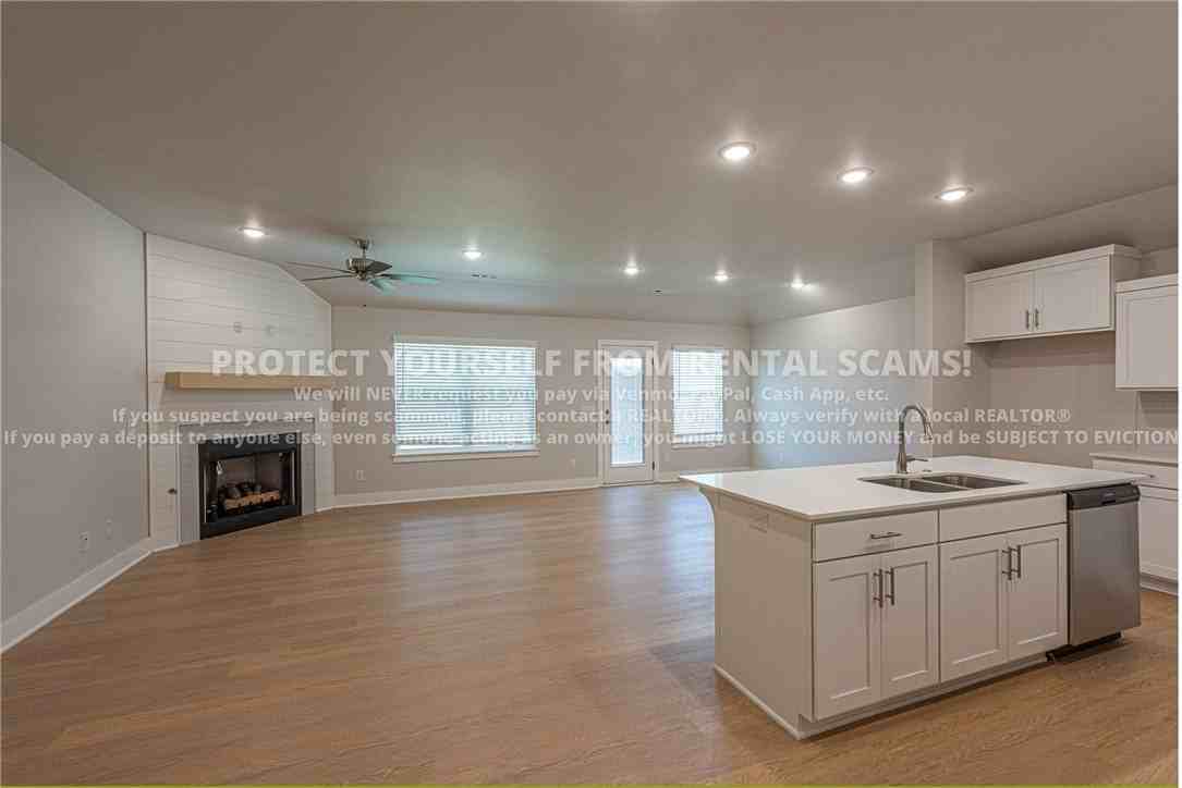 617 S Wagon Wheel Ave - Photo 4 of 18