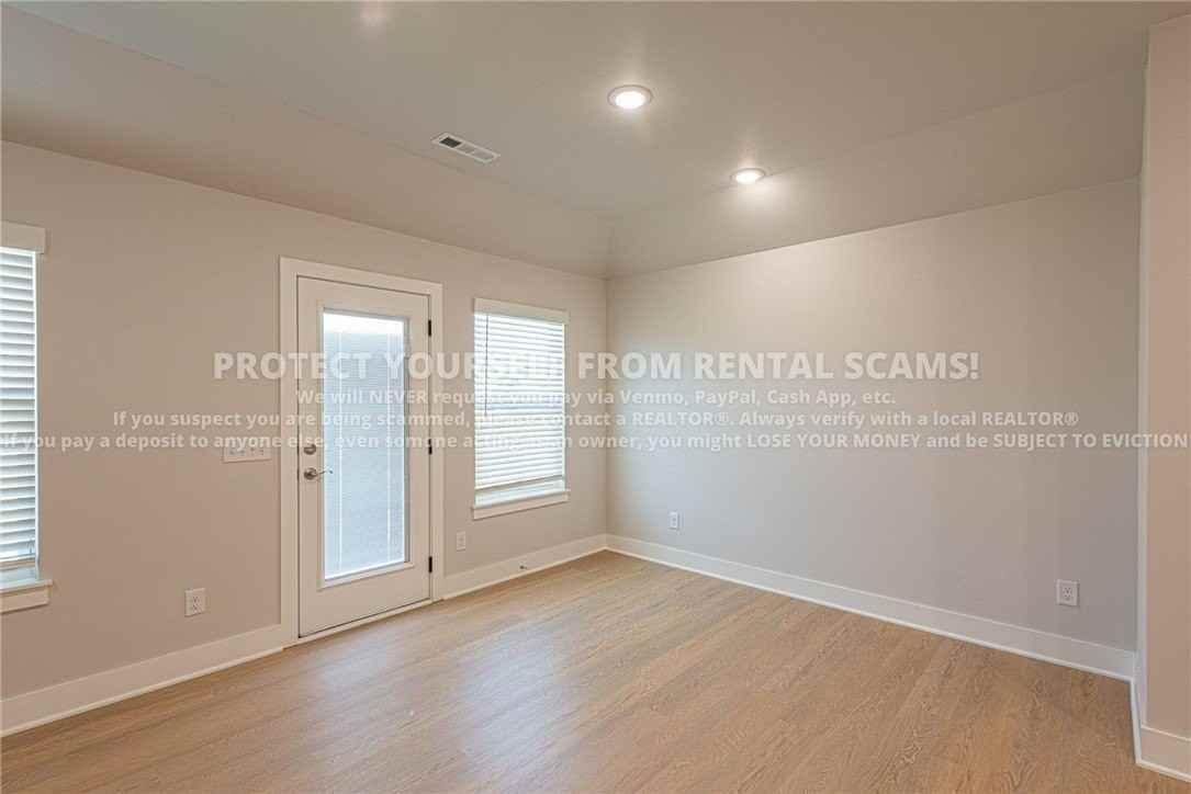 617 S Wagon Wheel Ave - Photo 7 of 18