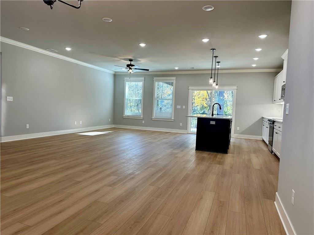 7 Dundonald Ln - Photo 4 of 15
