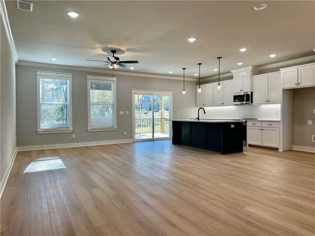 7 Dundonald Ln - Photo 6 of 15