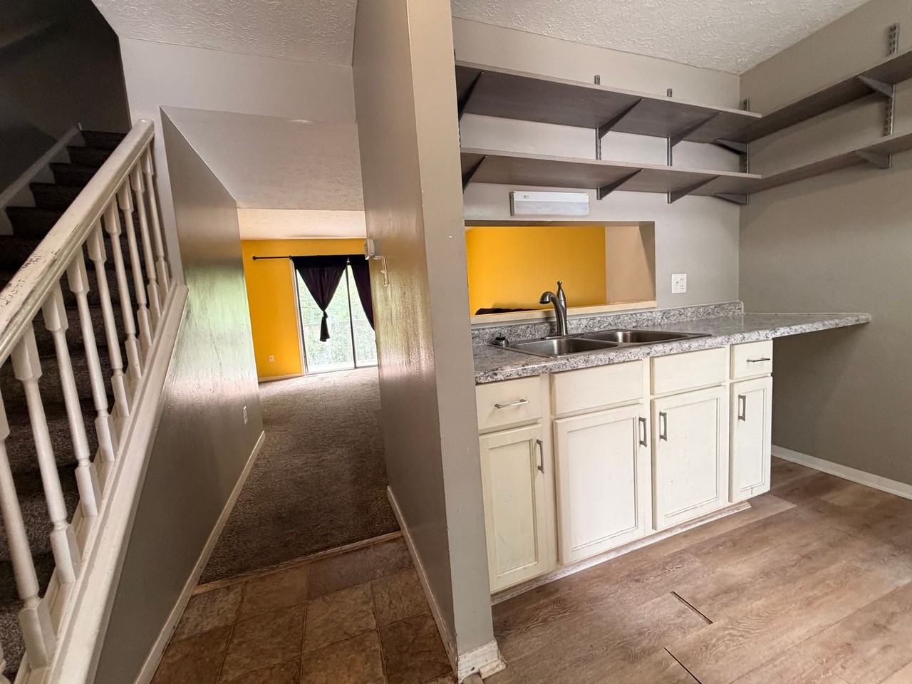 576 E Graham Pl - Photo 2 of 15