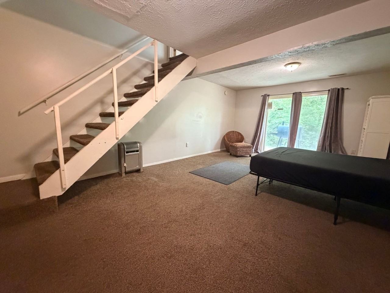 576 E Graham Pl - Photo 7 of 15