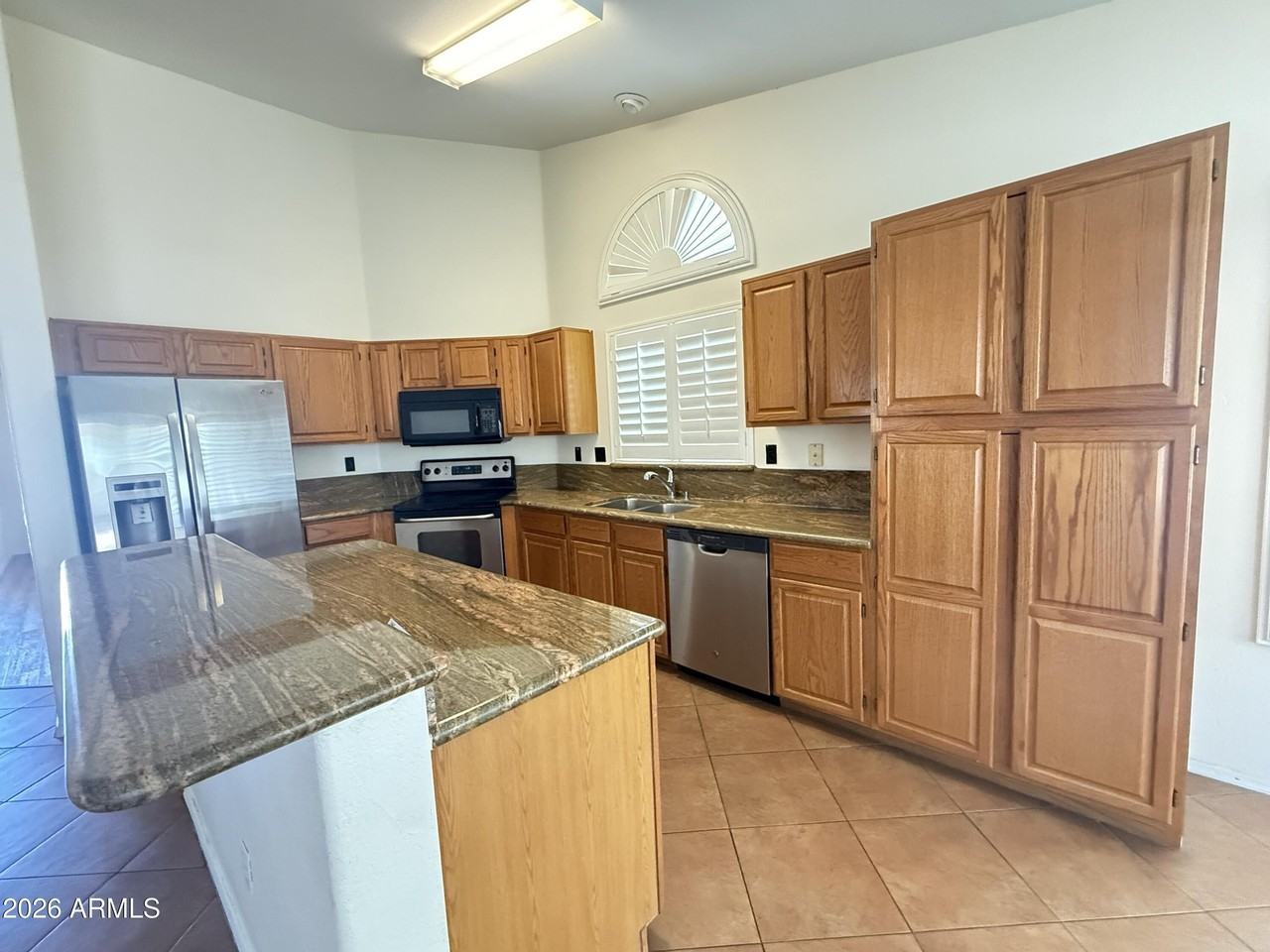 844 N Granite St - Photo 5 of 20