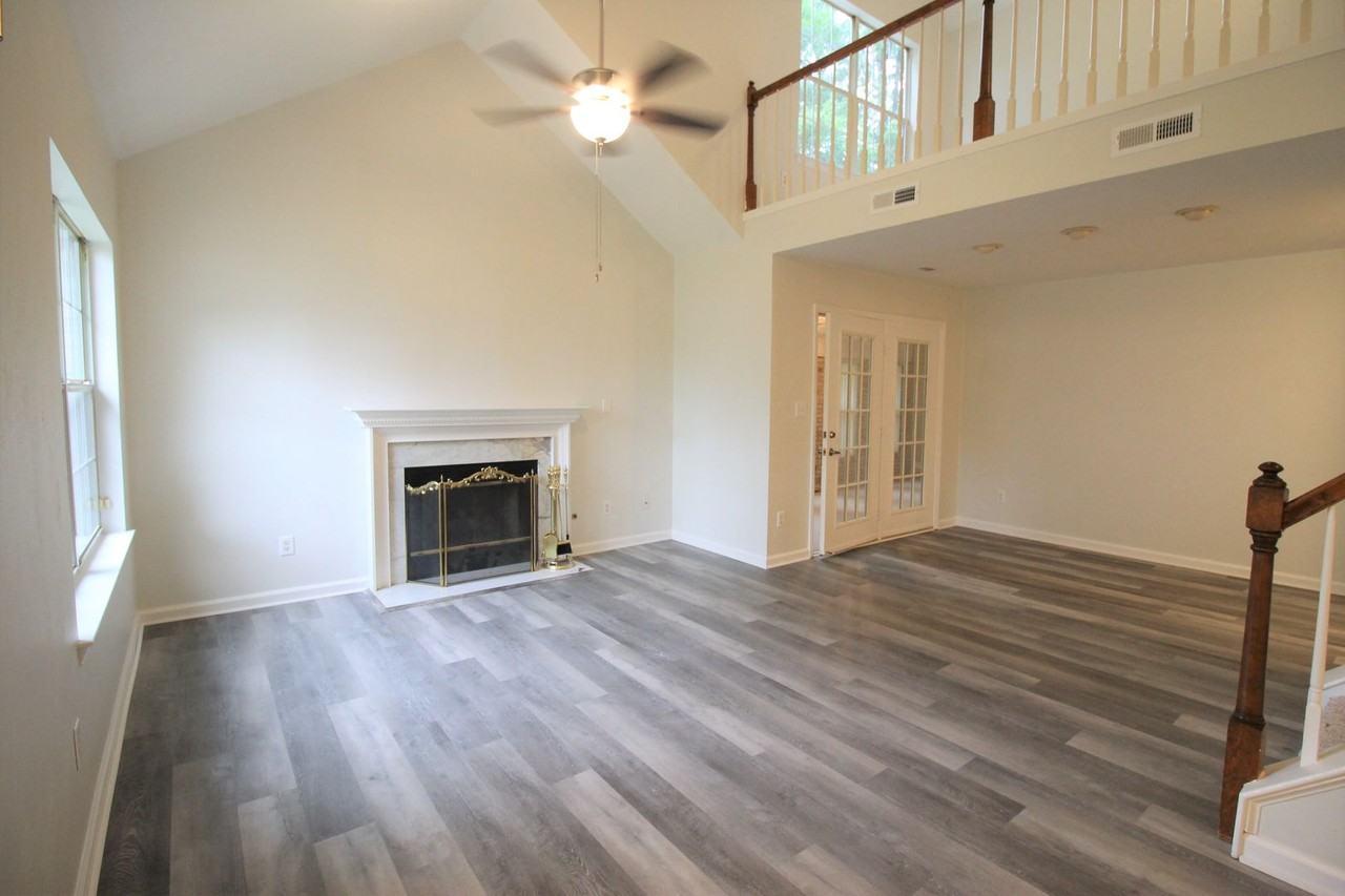 1006 Island Quay - Photo 2 of 20