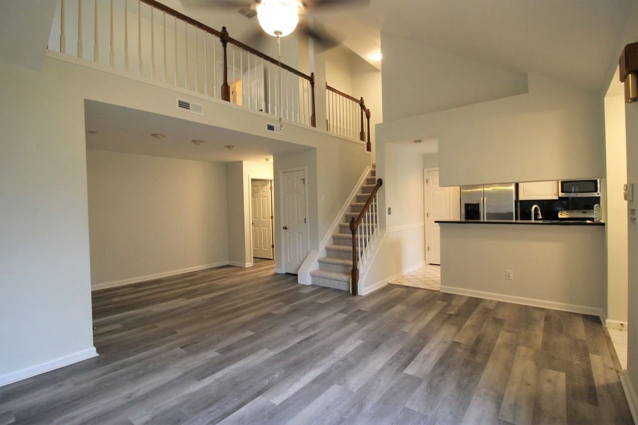 1006 Island Quay - Photo 4 of 20