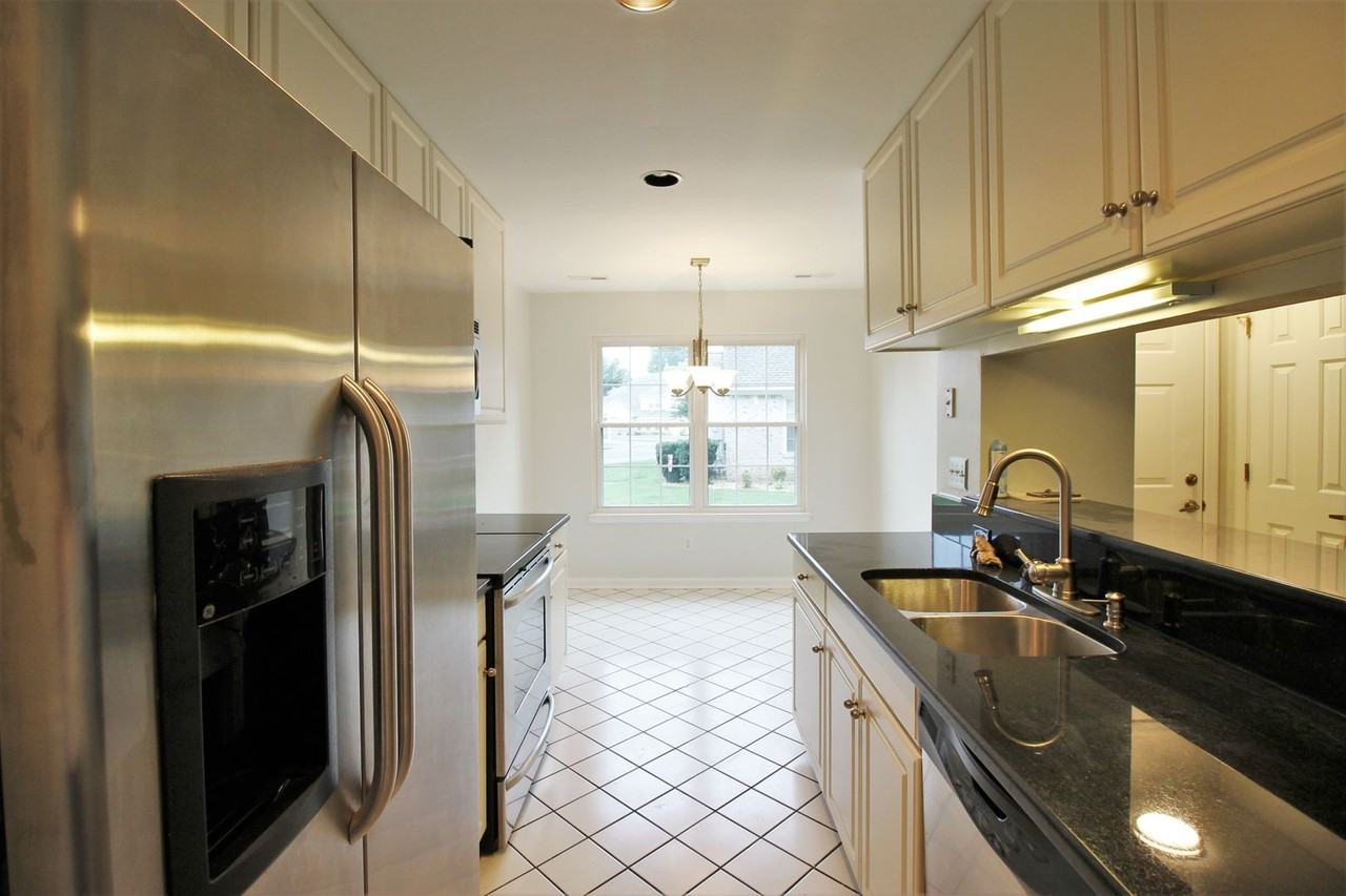 1006 Island Quay - Photo 5 of 20