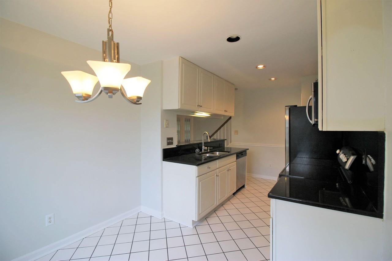 1006 Island Quay - Photo 6 of 20