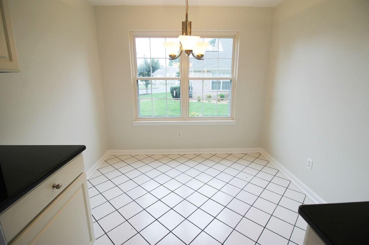 1006 Island Quay - Photo 7 of 20