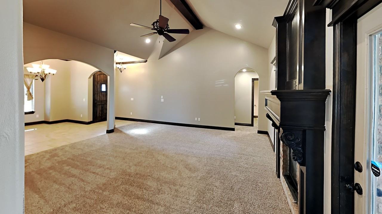 5709 Falkland Ter - Photo 5 of 21