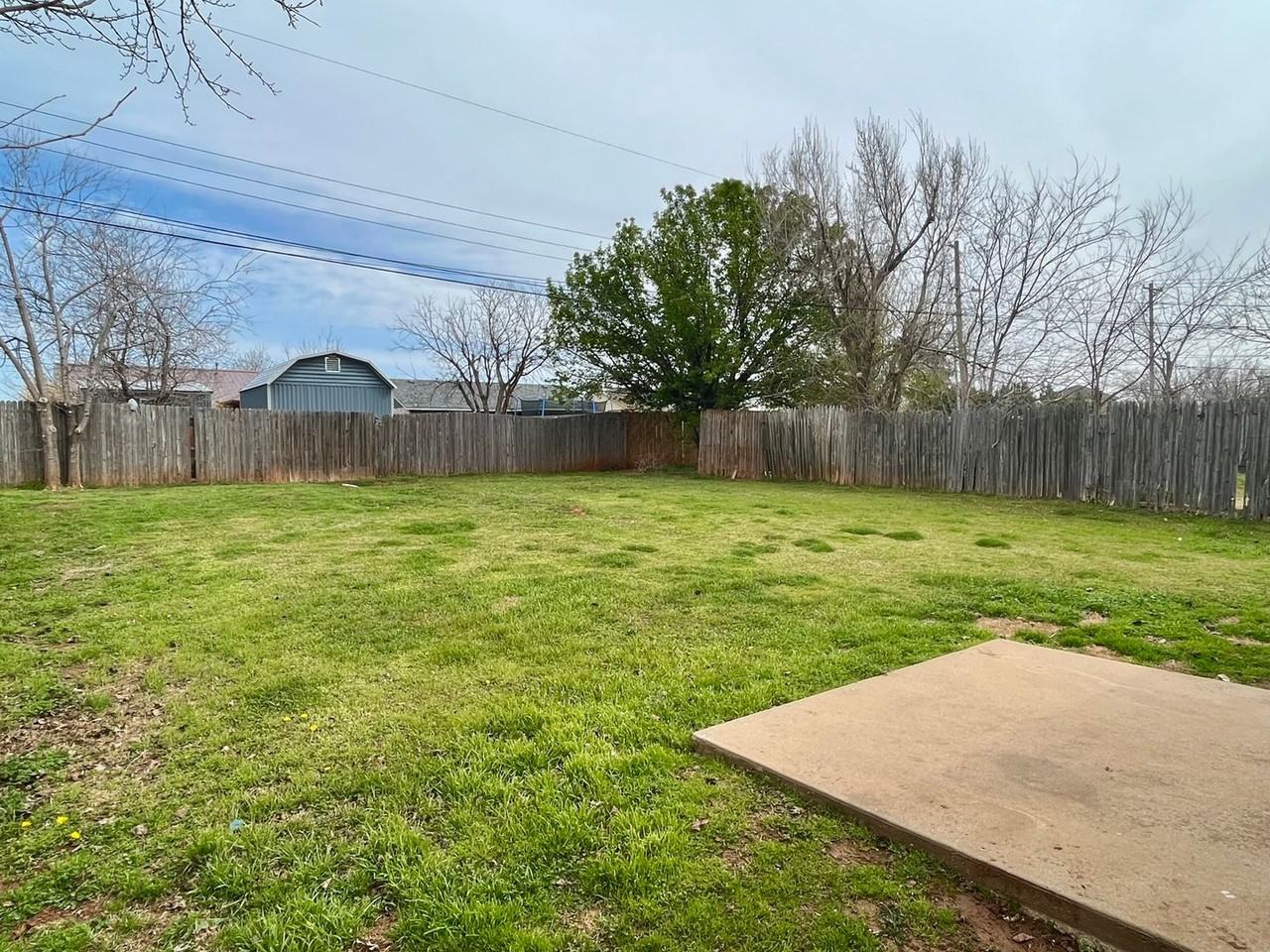 609 Nw 110th St - Photo 2 of 2