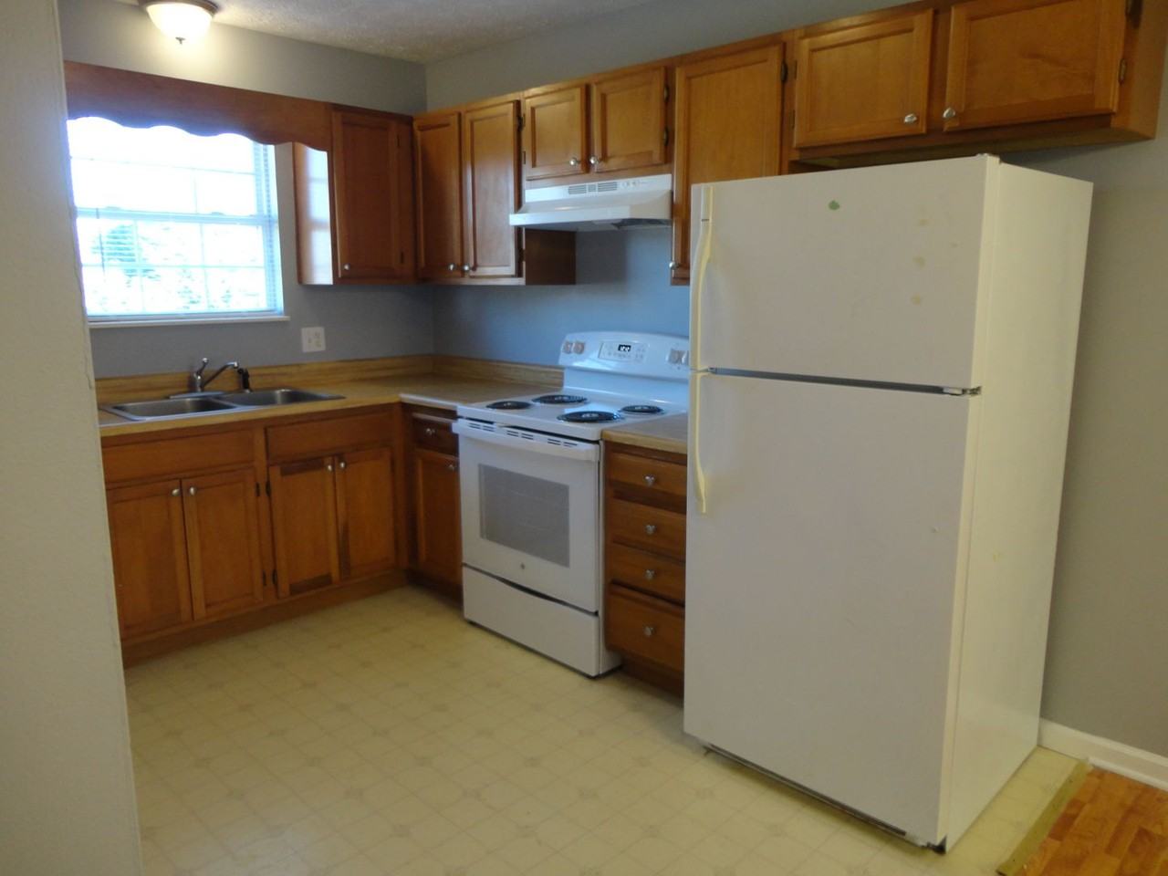 111 Gray Squirrel Ln - Photo 4 of 15