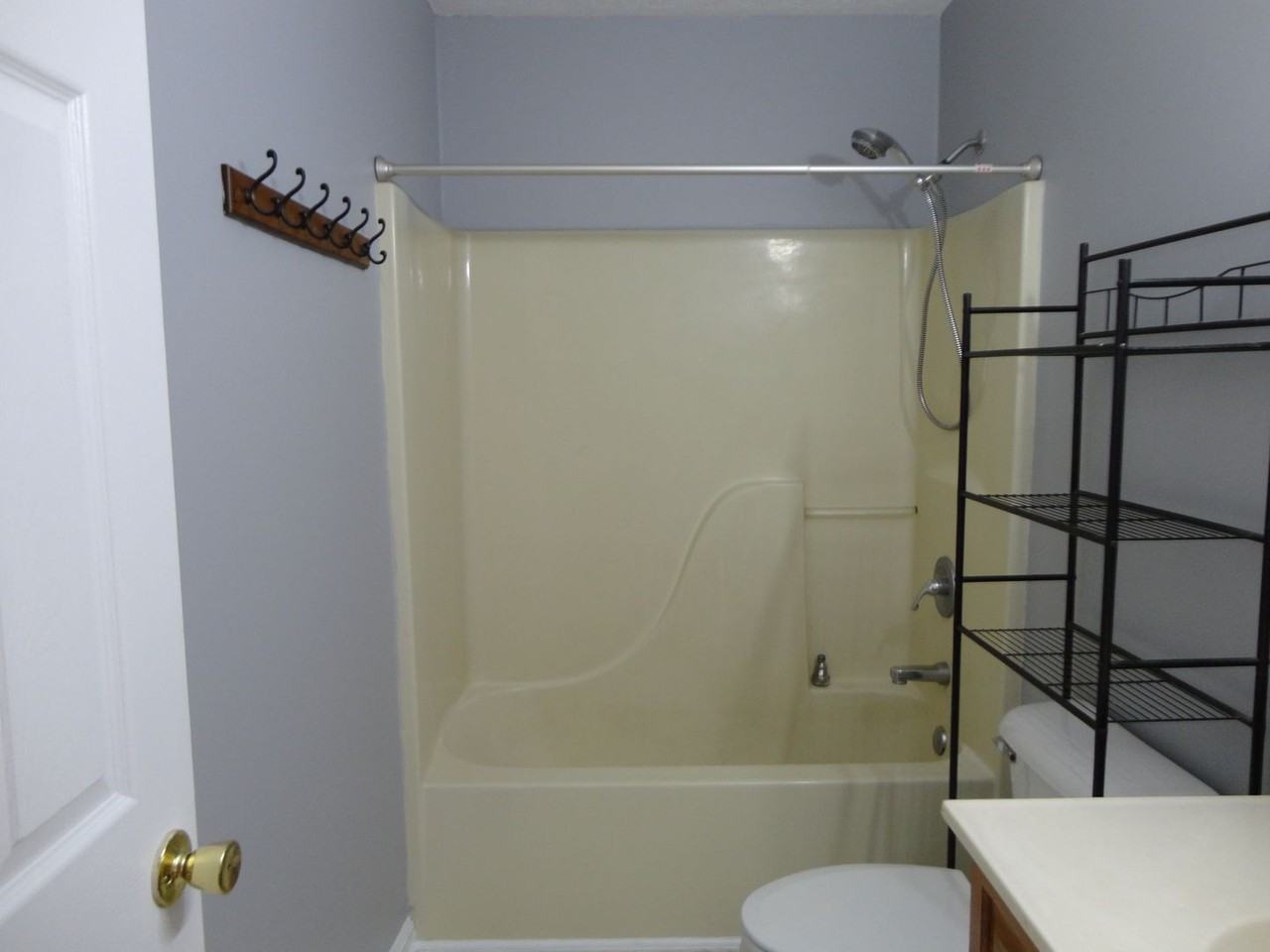 111 Gray Squirrel Ln - Photo 6 of 15