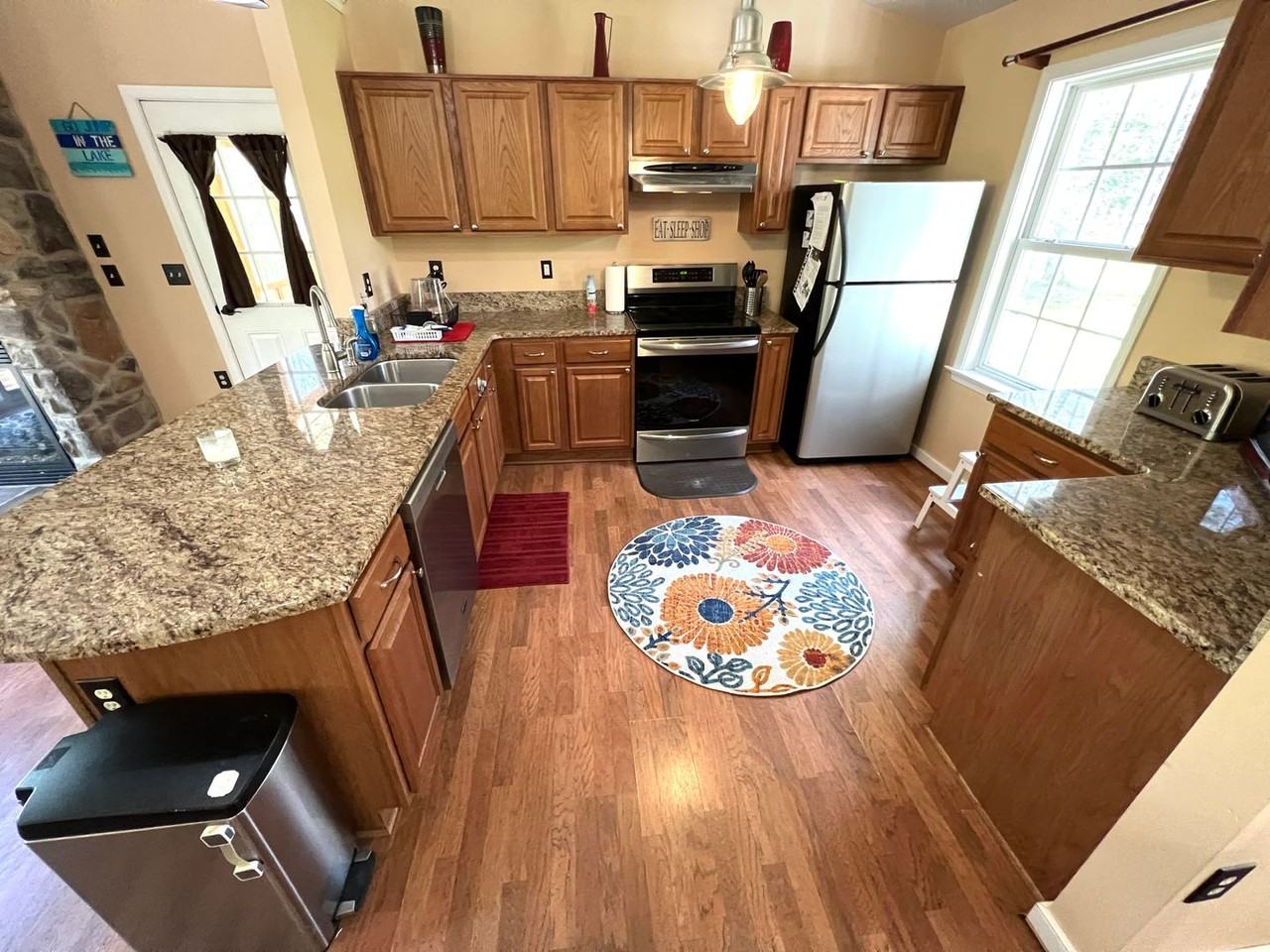 818 Country Club Dr - Photo 7 of 20