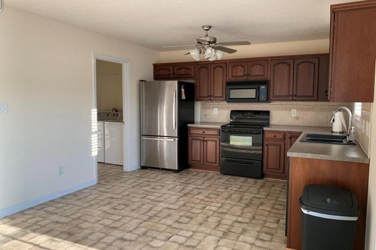 702 Wyndhurst Dr - Photo 5 of 7