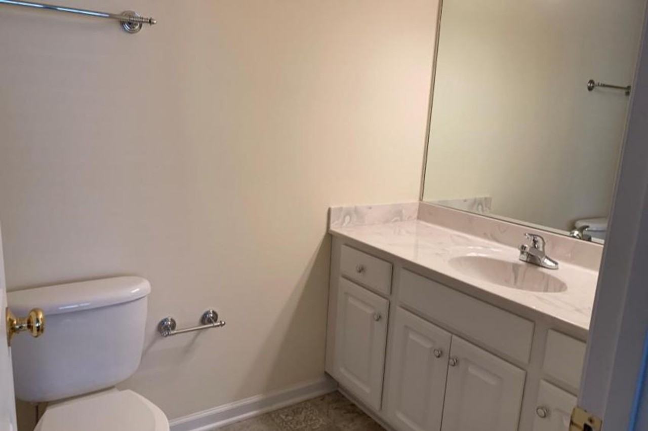 702 Wyndhurst Dr - Photo 7 of 7