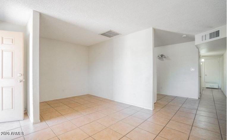 511 N Brown Ave - Photo 4 of 12