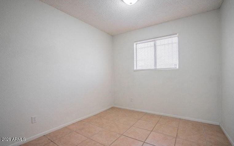 511 N Brown Ave - Photo 5 of 12