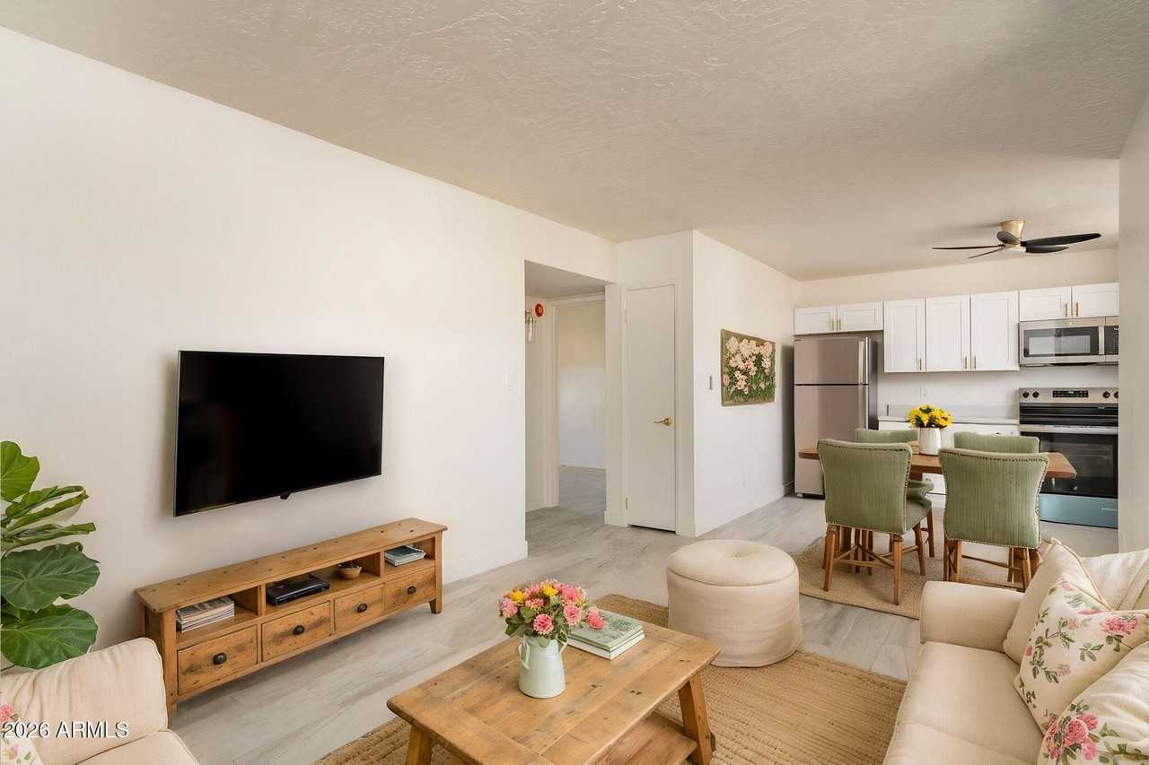 4224 E Canyon Trl #C1 - Photo 2 of 9
