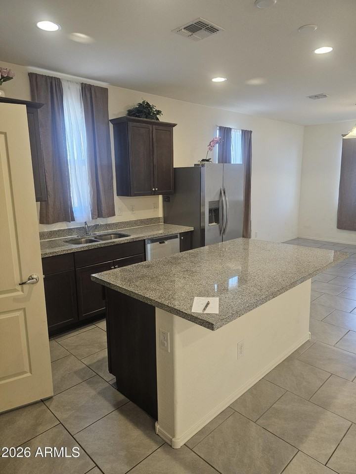 1650 E Jardin Pl - Photo 3 of 11