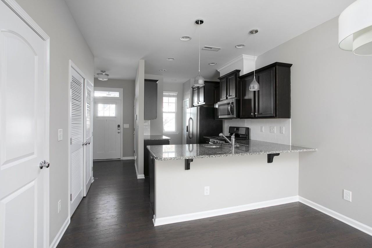 129 Churment Ct - Photo 2 of 15