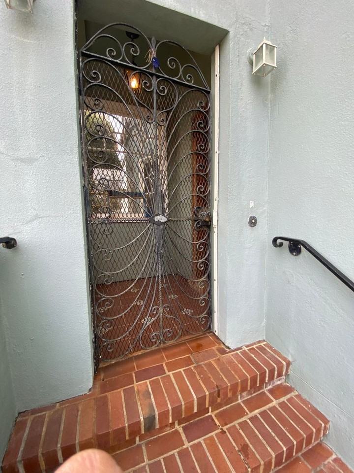 42 Castle Manor Ave - Photo 3 of 45