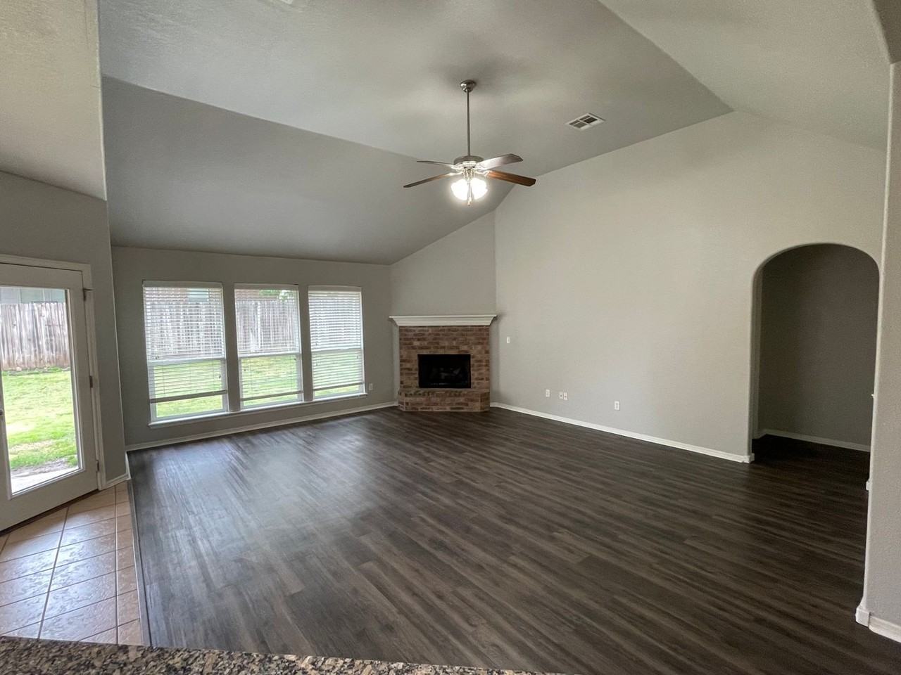 11725 S Vine St - Photo 5 of 26