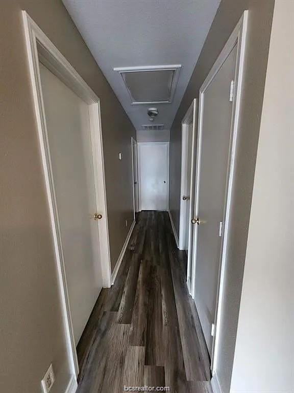 1621 Enloe Ct - Photo 5 of 16