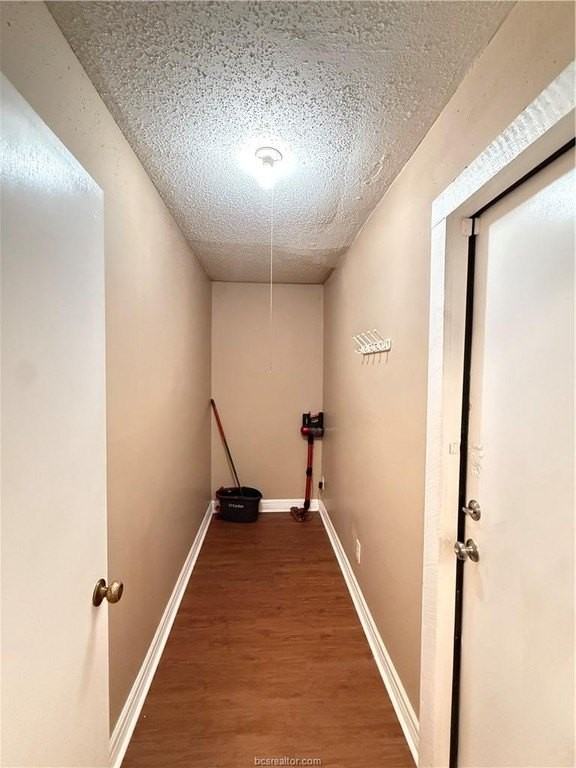 1609 Lemon Tree Ln - Photo 3 of 28