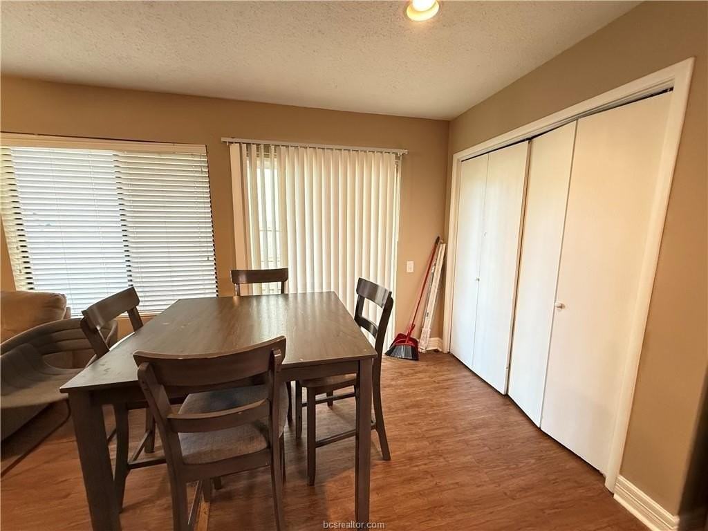1609 Lemon Tree Ln - Photo 7 of 28