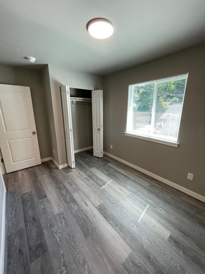 Verona Apartments - Photo 6 of 32