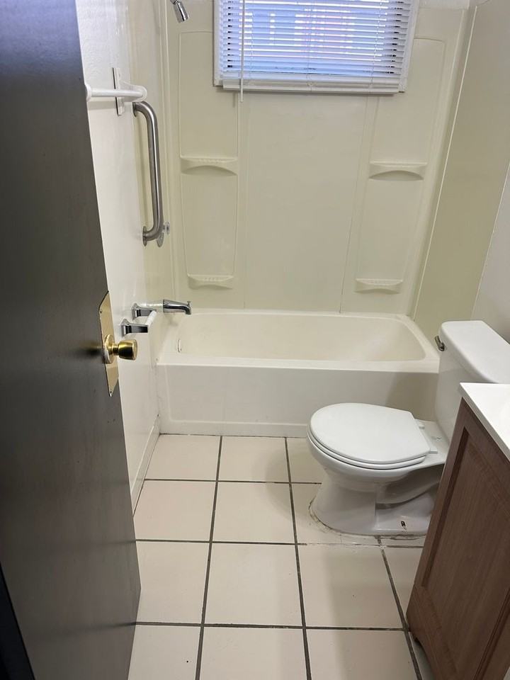 61 Crescent Dr - Photo 6 of 10
