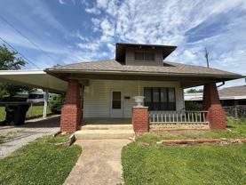 310 N Division St - Photo 1 of 1