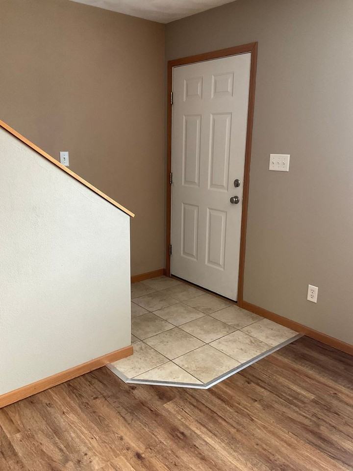 129 Northtowne St - Photo 3 of 21
