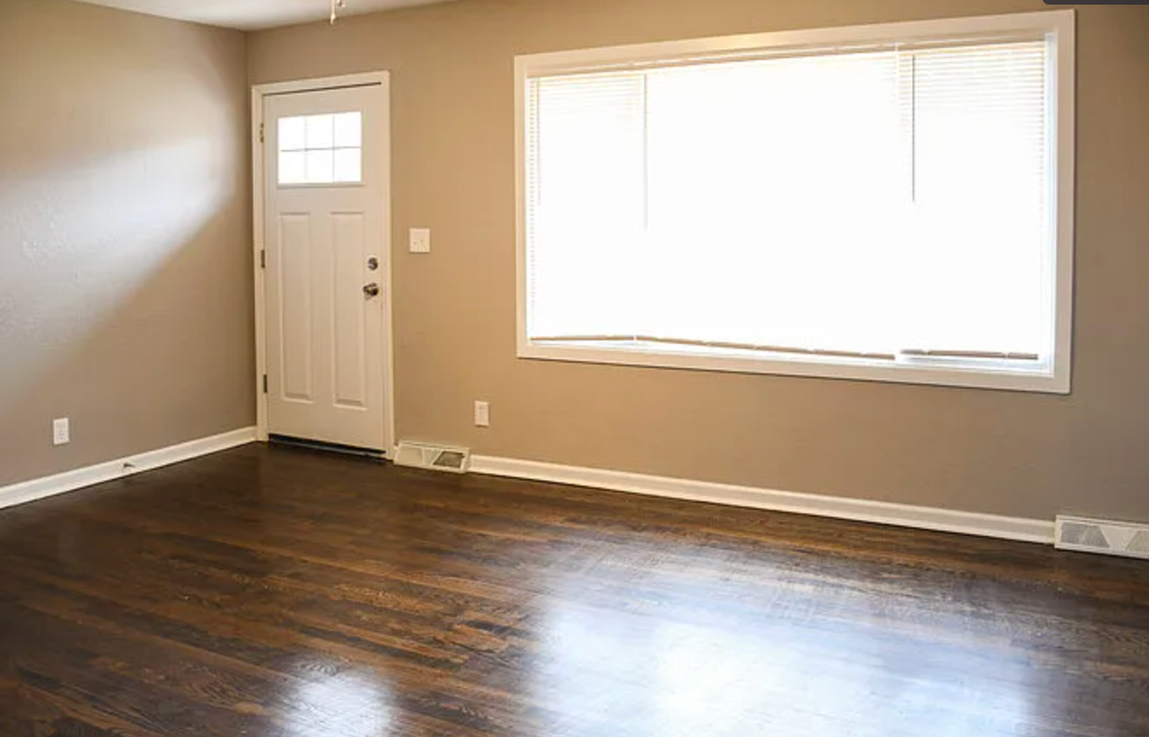 7917 Ditzler Ave - Photo 6 of 8