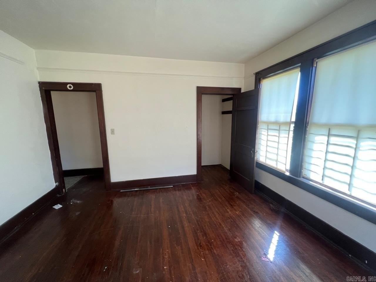 1322 Hanger St - Photo 6 of 16