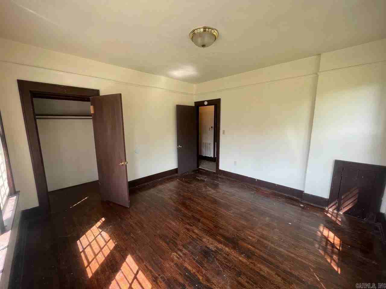 1322 Hanger St - Photo 7 of 16