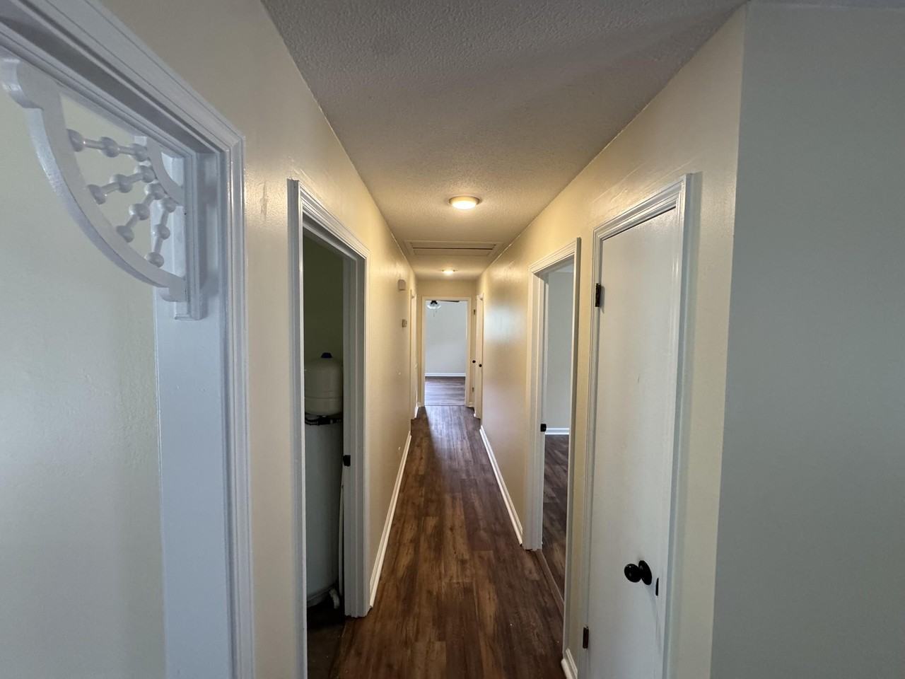 600 Pine Oaks Dr - Photo 5 of 11