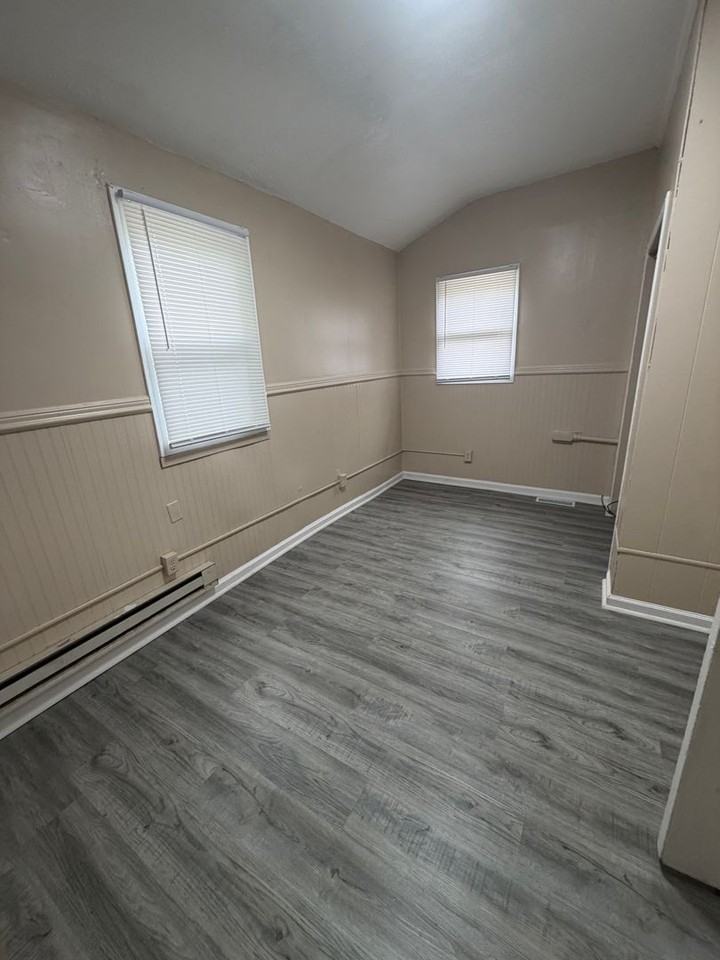 519 S Liberty St #6 - Photo 3 of 6