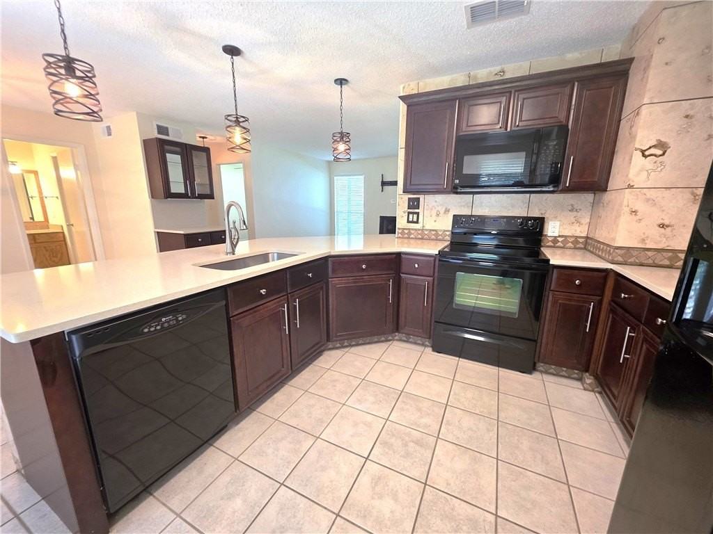 302 Saint Andrews St #E103 - Photo 3 of 27
